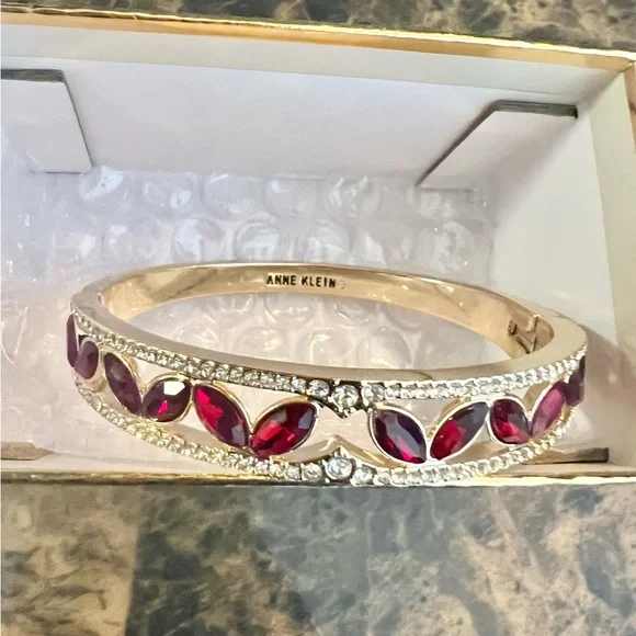 NIB Anne Klein Ruby Red and Gold Bracelet - Picture 8 of 9